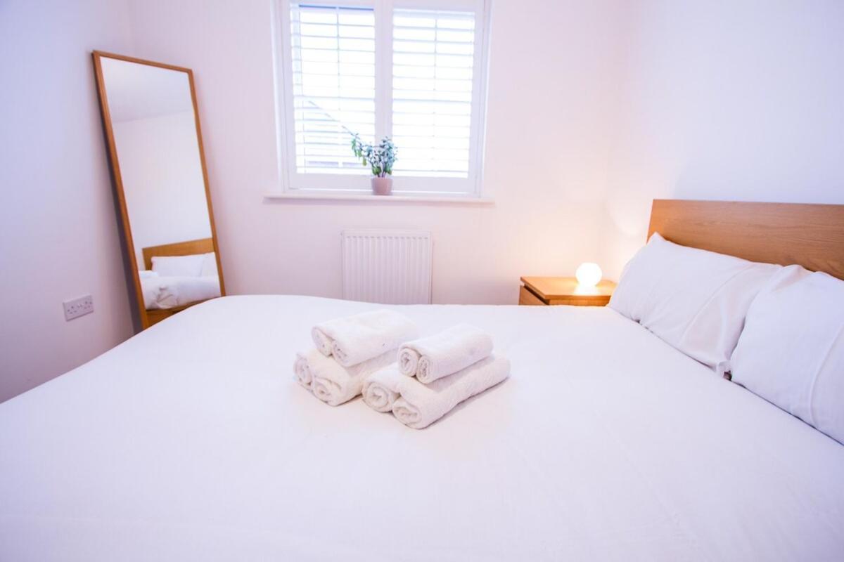 Holiday home Charming 1br House In Eccles With Free Parking Manchester