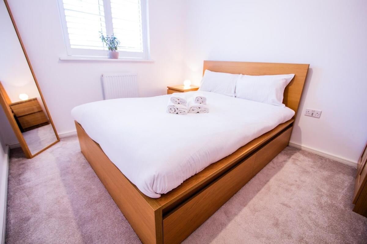 Charming 1br House In Eccles With Free Parking Holiday home *